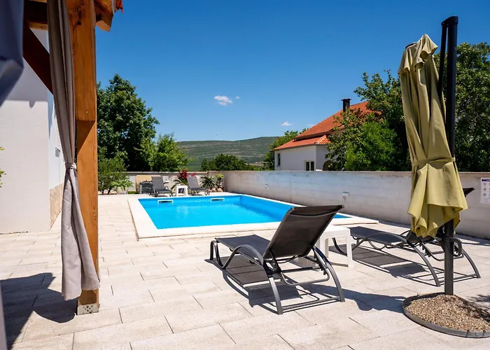 Willa Baroque Art With Pool, Sauna And Gym Pridraga